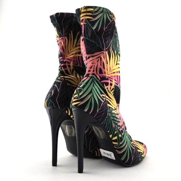 Call It Spring Hailassi Stiletto Heel Tropical Print Ankle  Pull On Boots Sz 6 - Picture 6 of 14